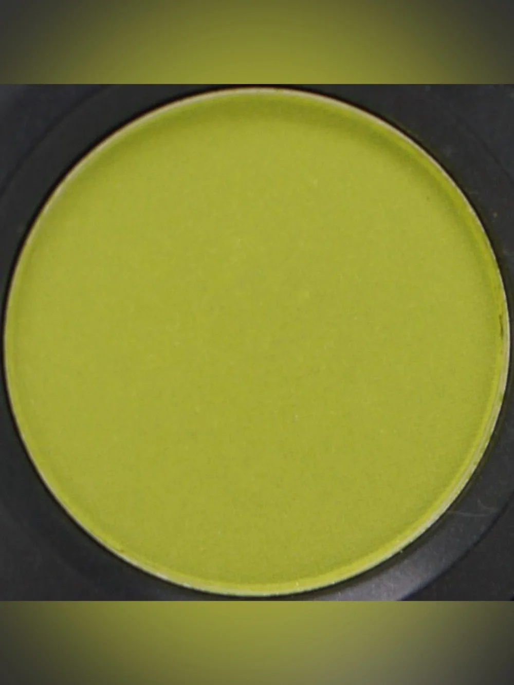 MAC Cosmetics Velvet Eyeshadow Single - Bitter